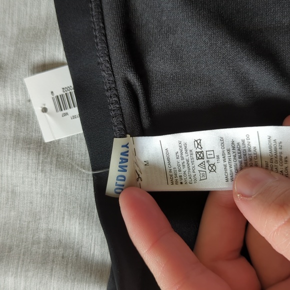 NWT Size Medium Black Bikini Bottoms - Picture 2 of 6